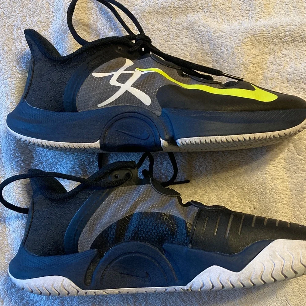 Nike Tennis Naomi Osaka Black and Neon Yellow Tennis Shoes - Picture 5 of 13